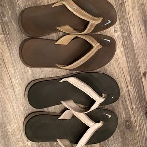 Nike foam sandal lot.